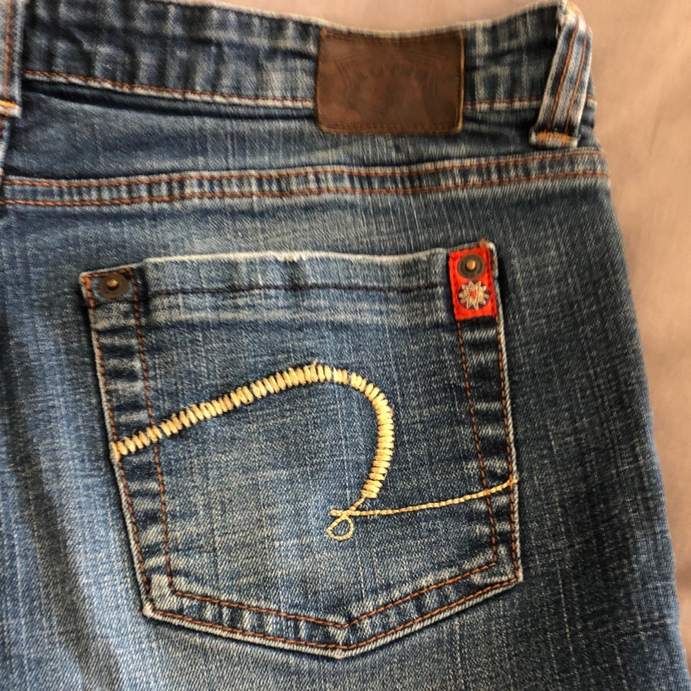 Stylish dark wash Lot 29 Jeans